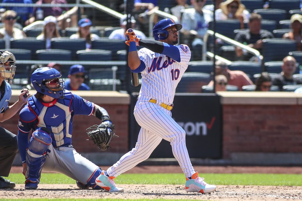 Mets Place Eduardo Escobar On IL, Designate R.J. Alvarez - MLB