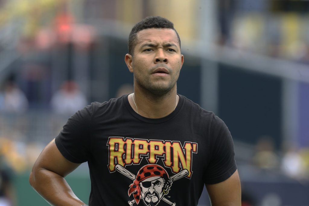 Reports: Cardinals finalizing a deal for Pirates' lefty Jose Quintana