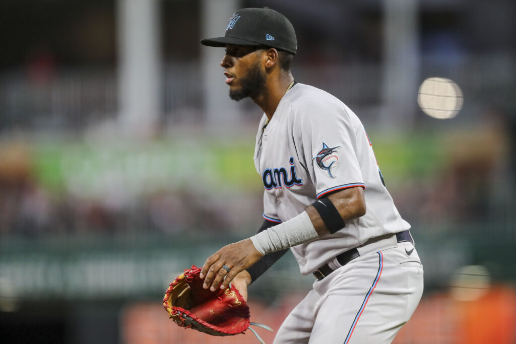 KBO’s Samsung Lions Re-Sign Lewin Díaz, Denyi Reyes