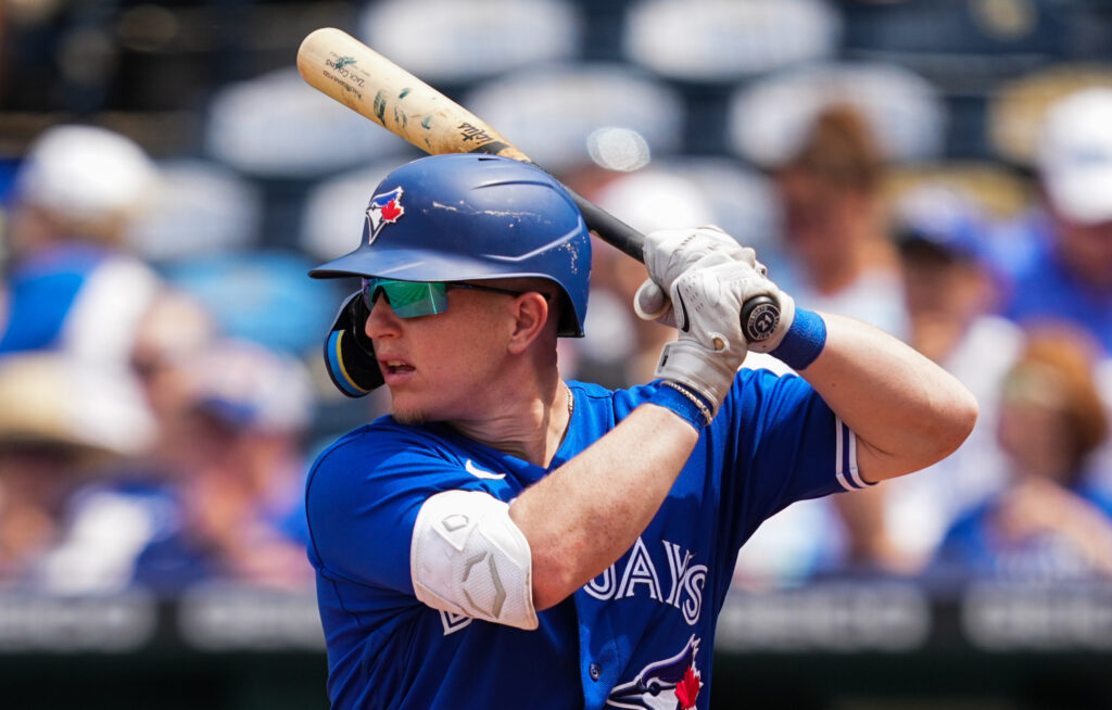 Blue Jays trade Reese McGuire to the White Sox for catcher Zack