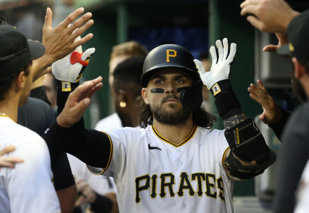 Chavis' three hits power Pirates to 6-4 win over Nationals