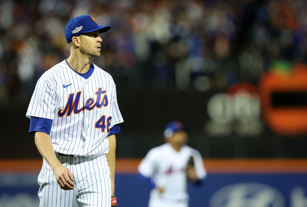 Noah Syndergaard reacts to Jacob deGrom's Mets megadeal