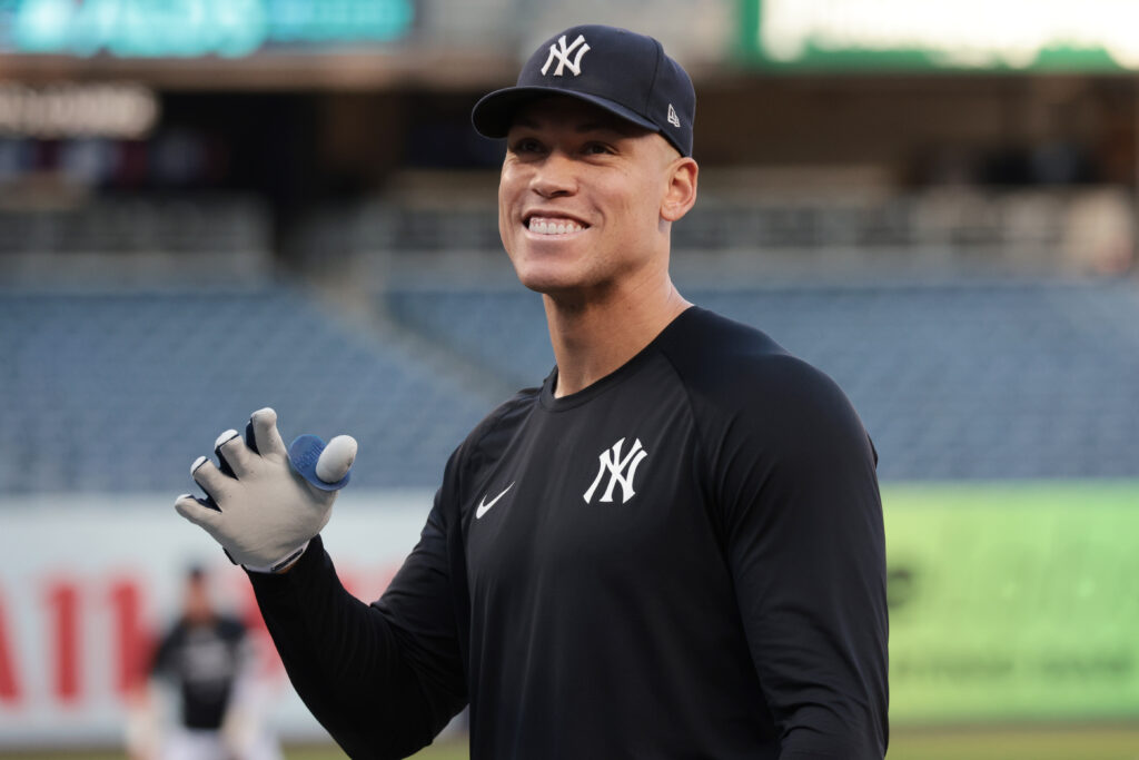 Could Dodgers Sign Aaron Judge, Move Mookie Betts To 2B? - MLB