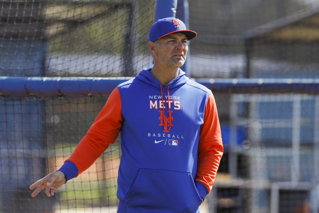Franco back with Mets as pitching instructor