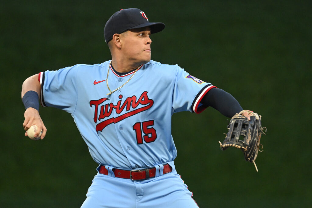 Twins trade Gio Urshela to Angels for minor league pitcher