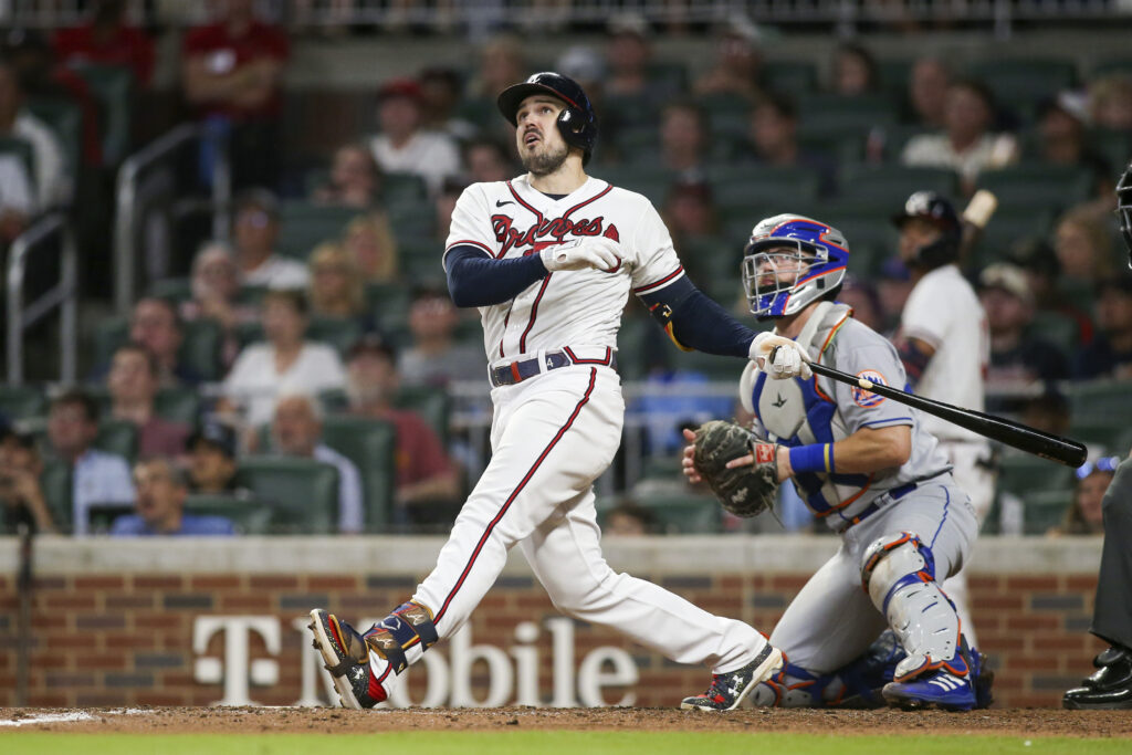 Los Medias Rojas firmarán a Adam Duvall