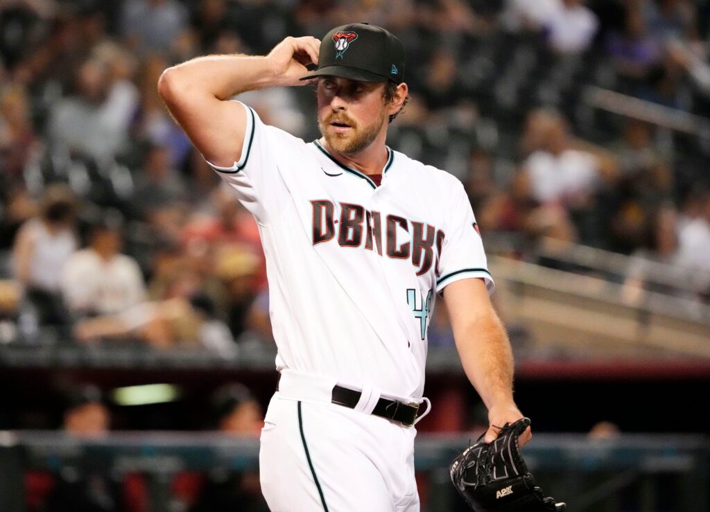 Diamondbacks' Tyler Gilbert throws no-hitter in first career start