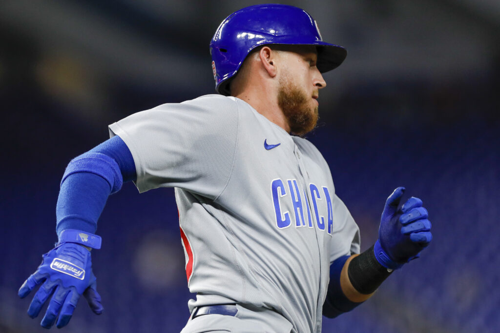 Cubs agree to terms with catcher Tucker Barnhart on a two-year Major League  contract