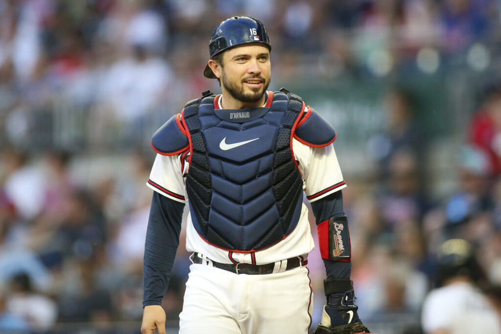 Braves sign Travis d'Arnaud to a one-year extension, giving them enviable  depth at catcher 