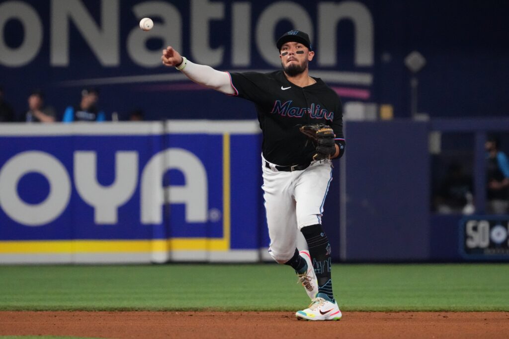 Miguel Rojas trade: Dodgers acquire SS from Marlins for Jake Amaya - True  Blue LA