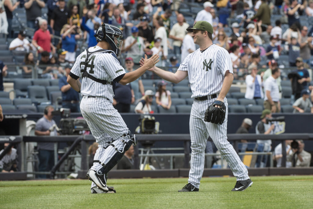 Yankees acquire Starlin Castro from Cubs for Adam Warren and