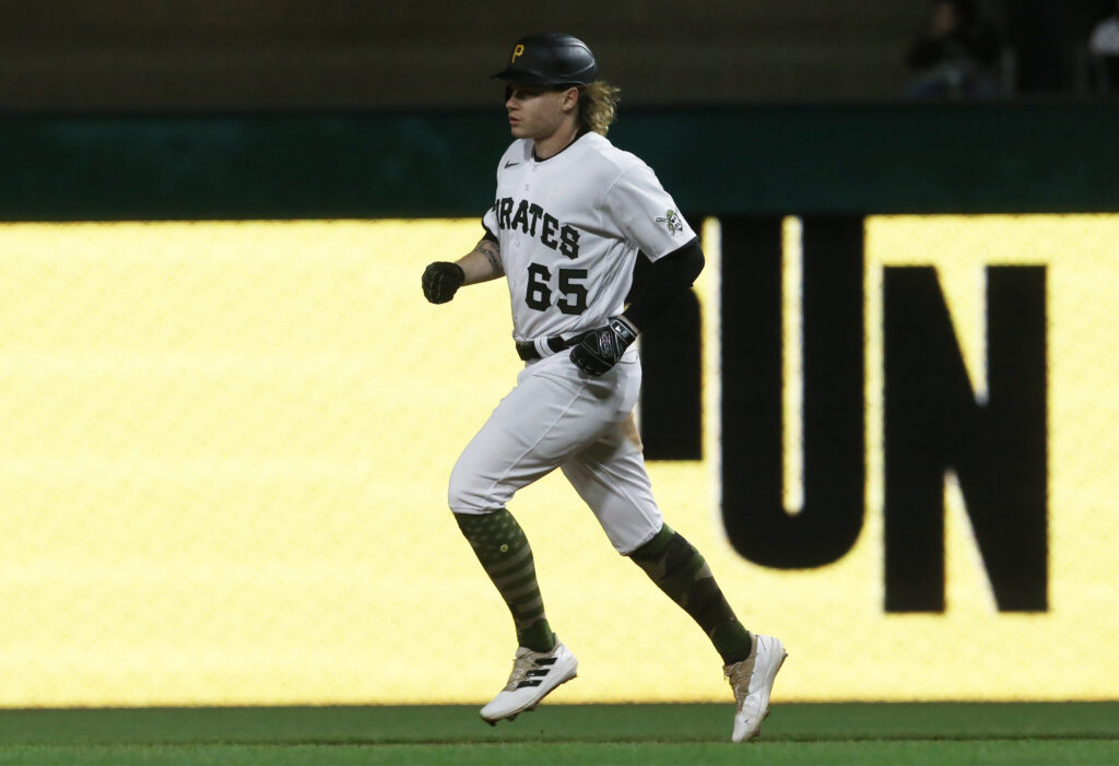 Pirates avoid arbitration with four; Ji-Man Choi potentially headed to  hearing