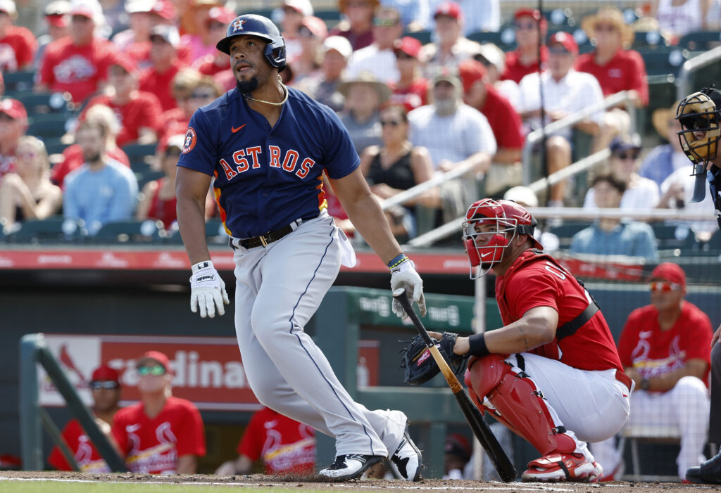 Astros reinstate first baseman José Abreu from injured list - The