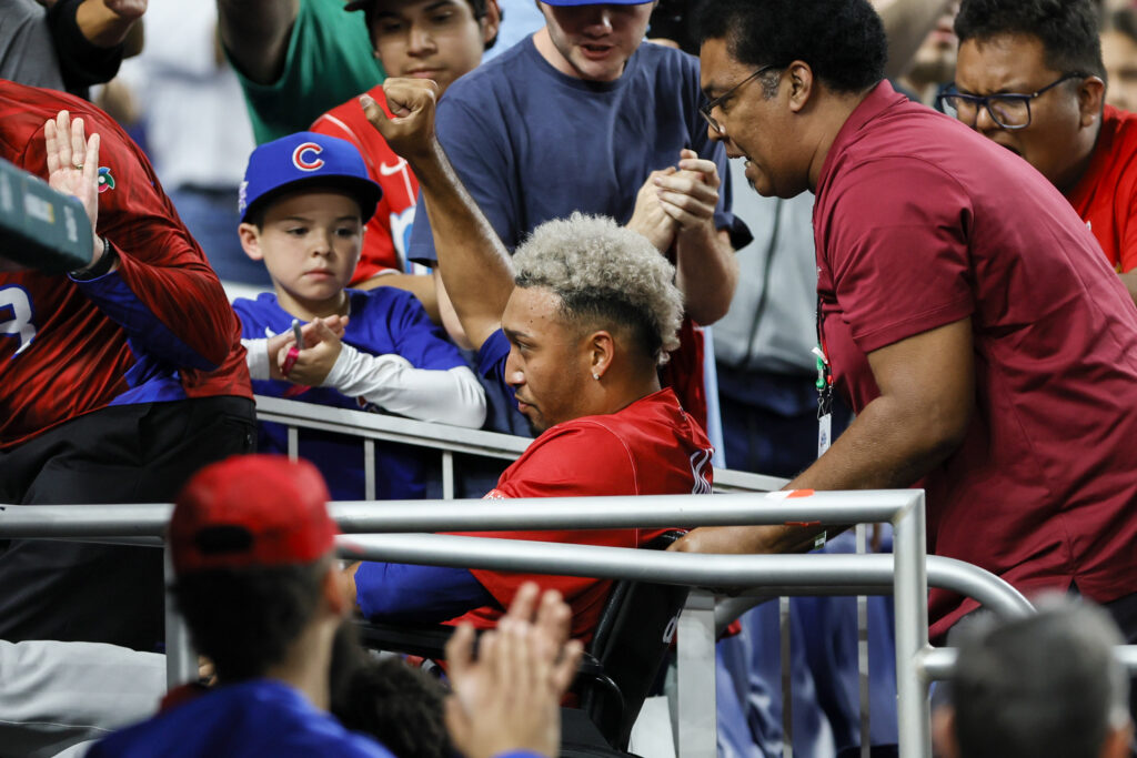 Puerto Rico clears bench to investigate fan fight at WBC