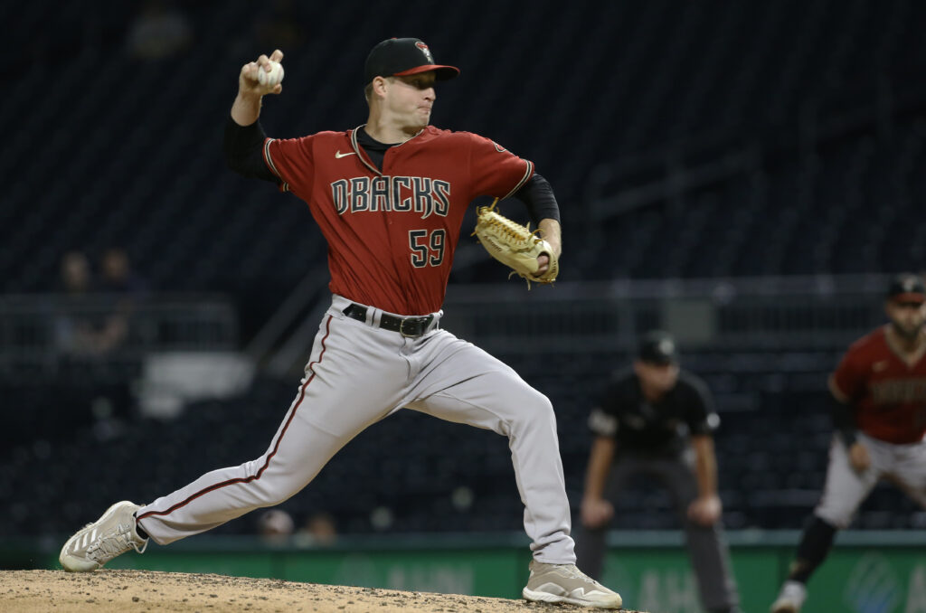 Mariners Sign Brett de Geus To Minor League Deal