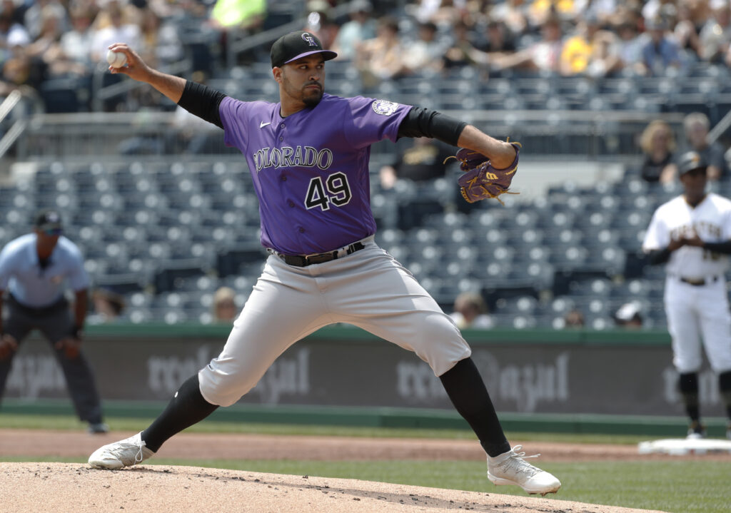 Rockies RHP Antonio Senzatela out at least 2 months with sprained