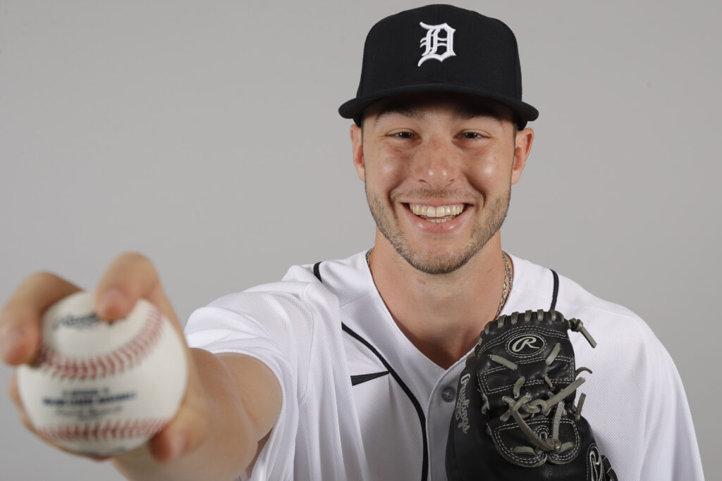 Tigers Re-Sign Brendan White To Minor League Deal