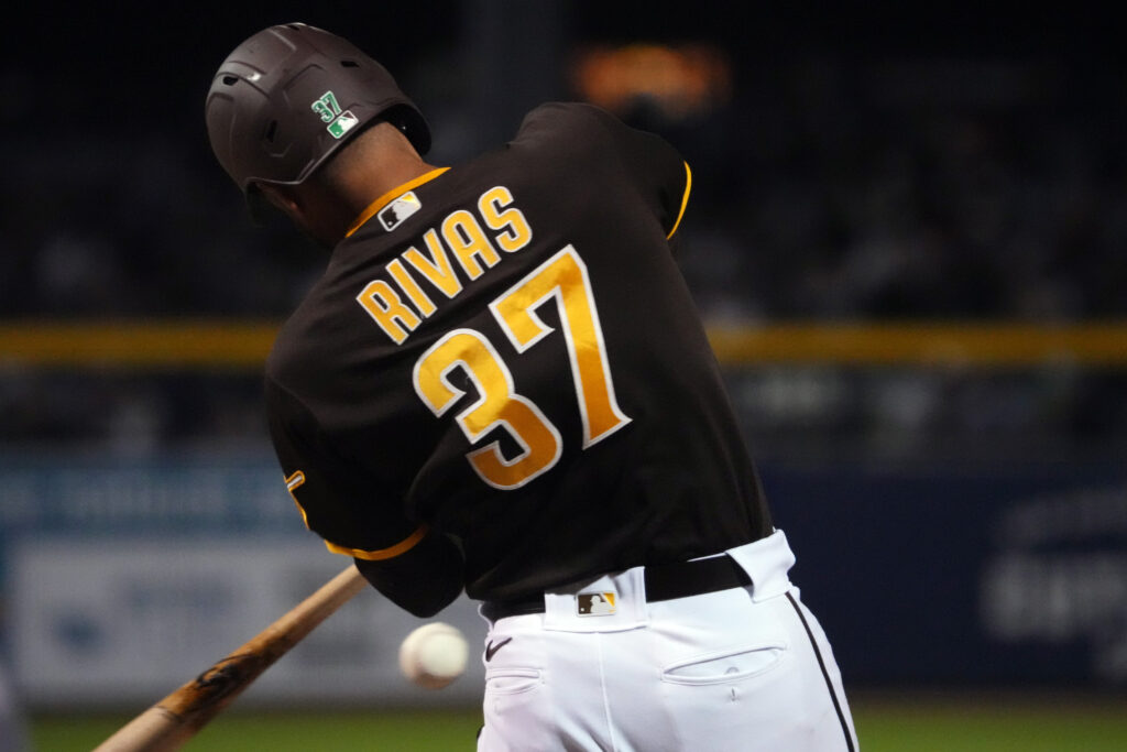 Padres Select Alfonso Rivas, Activate Manny Machado - MLB Trade Rumors