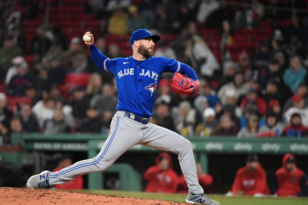 Marlins trade relievers Pop, Bass to Blue Jays