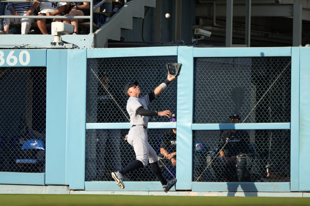 Judge making progress, Stanton plays right field as the Yanks put Calhoun  on the injured list