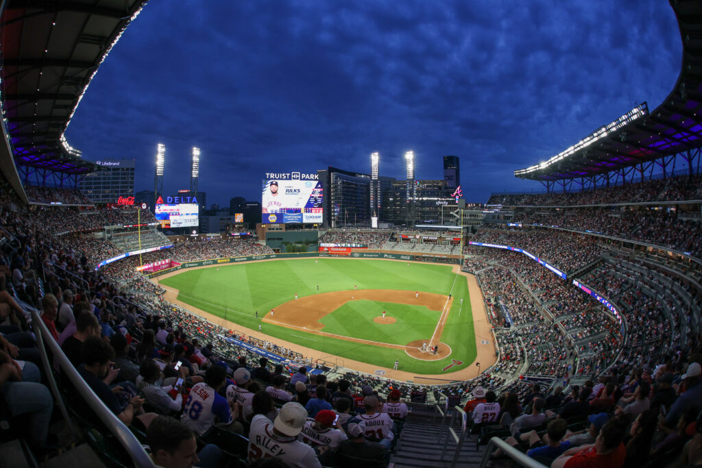 Braves welcome back fan favorite Jesse Chavez from injured list, DFA Lucas  Luetge