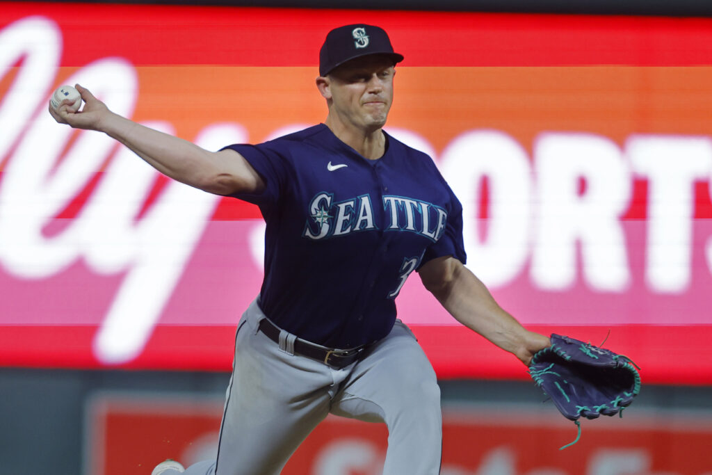 Seager unsure of Mariners future: I haven't talked to GM in
