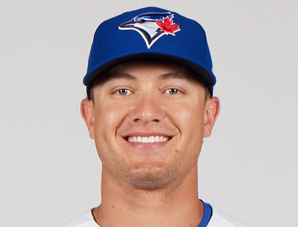 Blue Jays trade Trent Thornton to Mariners for minor leaguer Mason