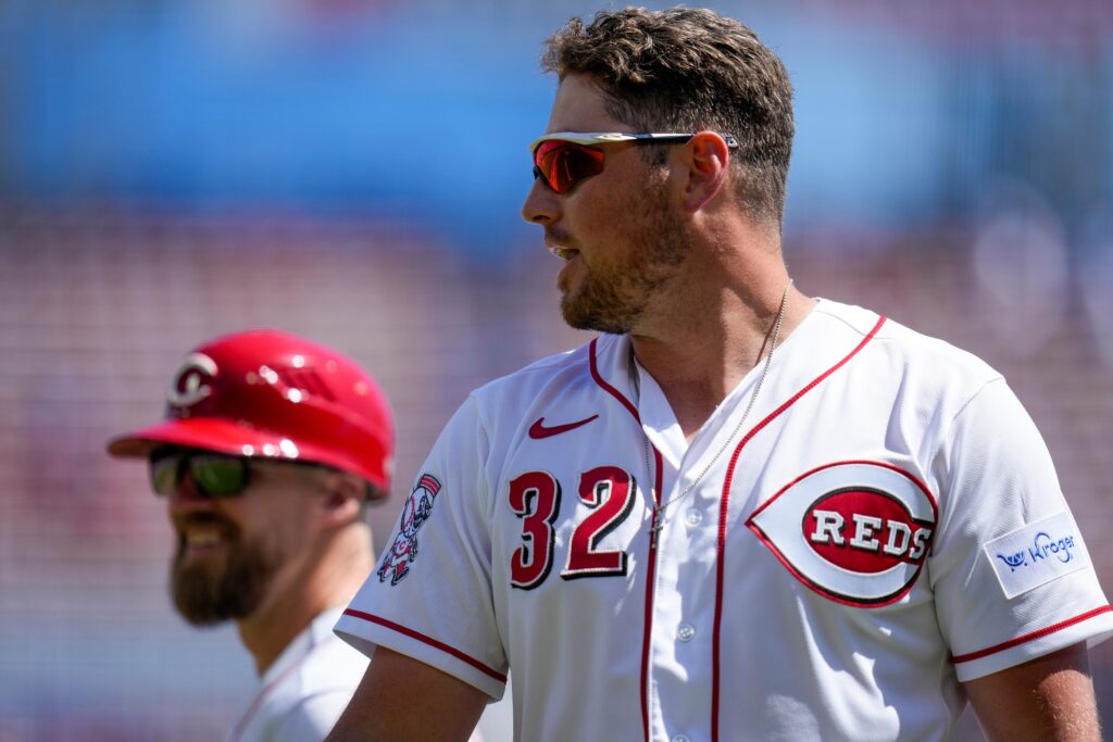 Reds place Bader on 10-day IL, designate Renfroe for assignment