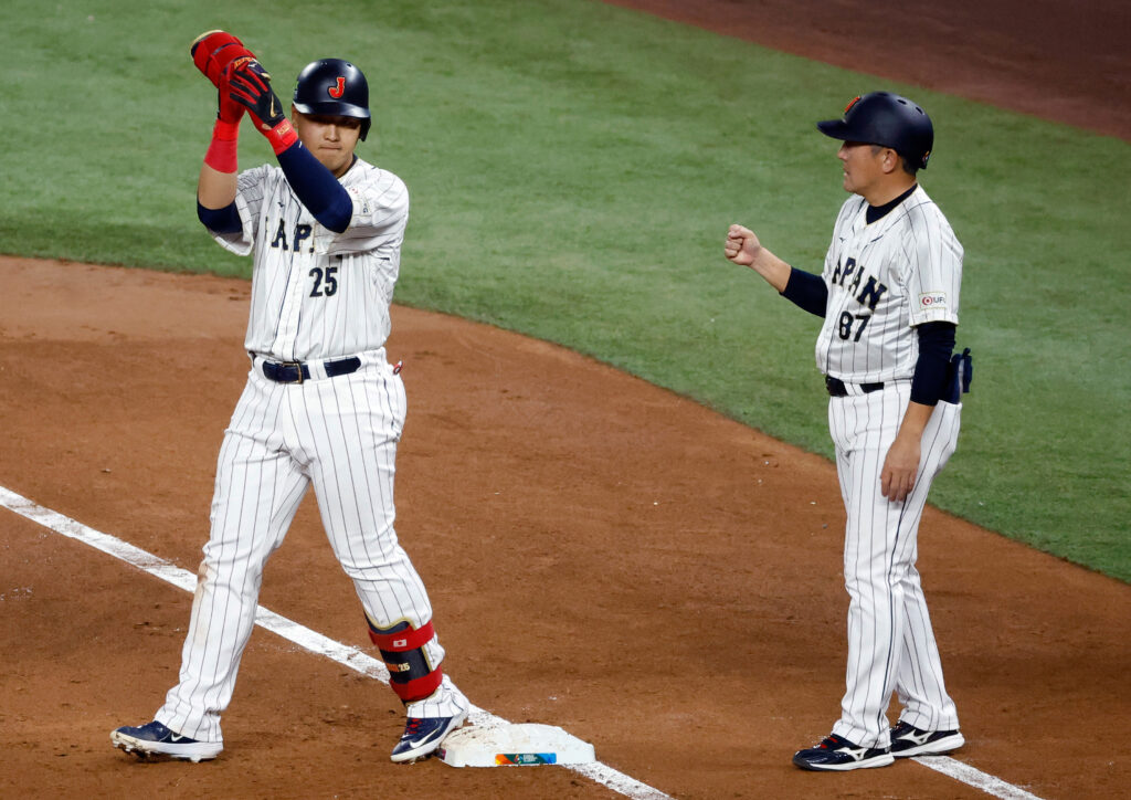 The Opener: Okamoto, Hirings, Brewers, Mariners