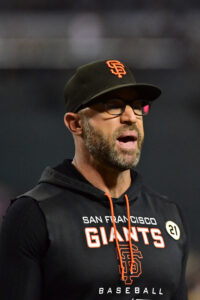 Gabe Kapler and Giants Have 13-Person Coaching Staff - The New York Times