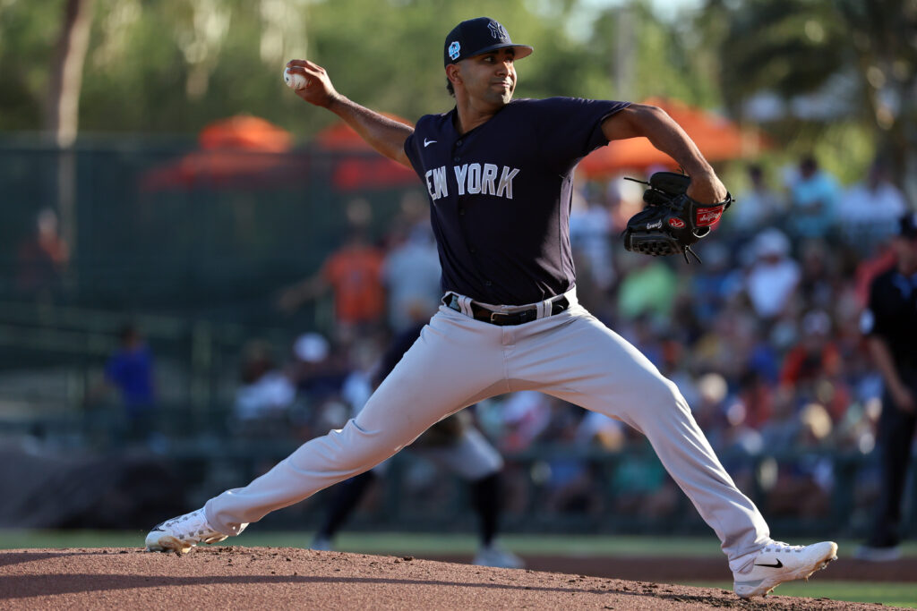 Yankees place Wandy Peralta on injured list, recall Yoendrys Gómez - BVM  Sports