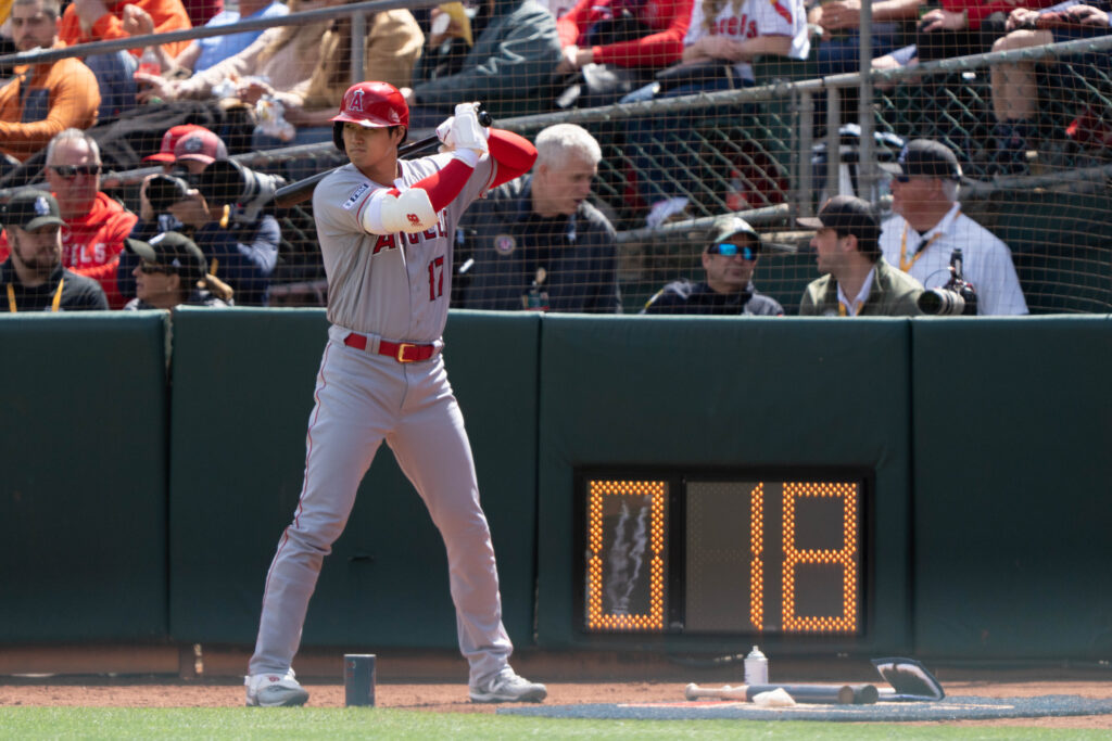 MLB Considering Reduction Of Pitch Clock With Runners On Base