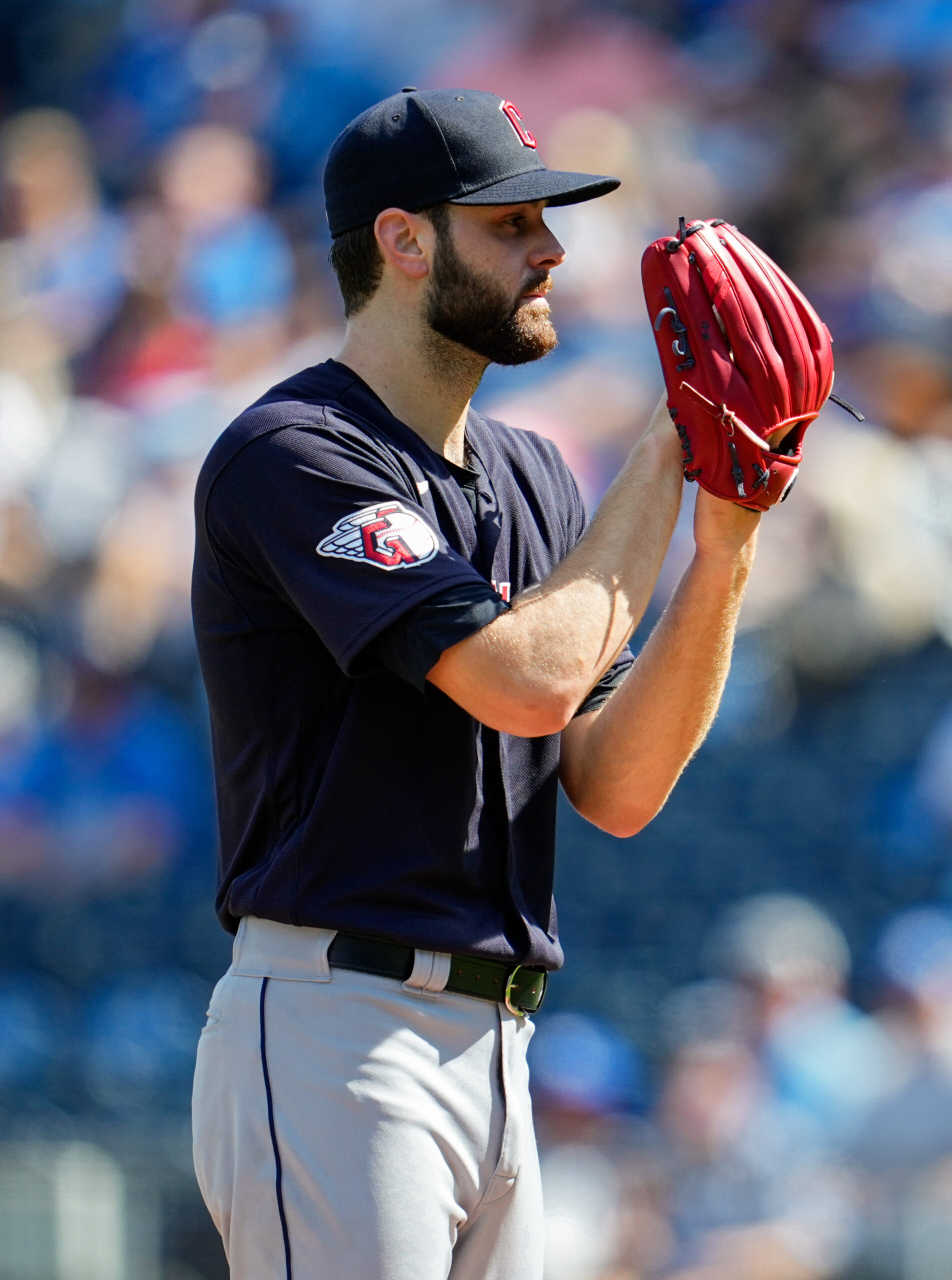 Red Sox to sign Lucas Giolito