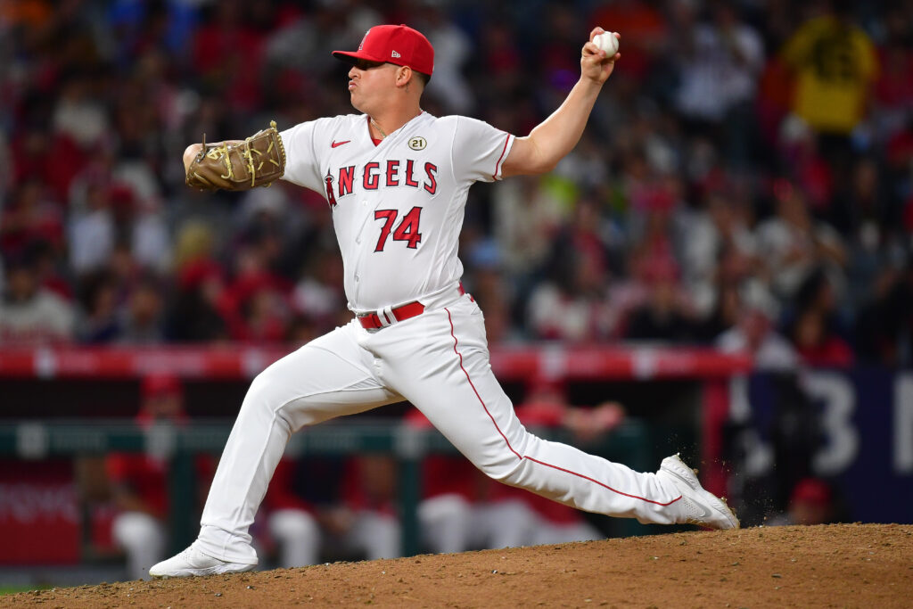 Mariners Agree To Minor League Deals With Kirby Snead, Jhonathan Diaz