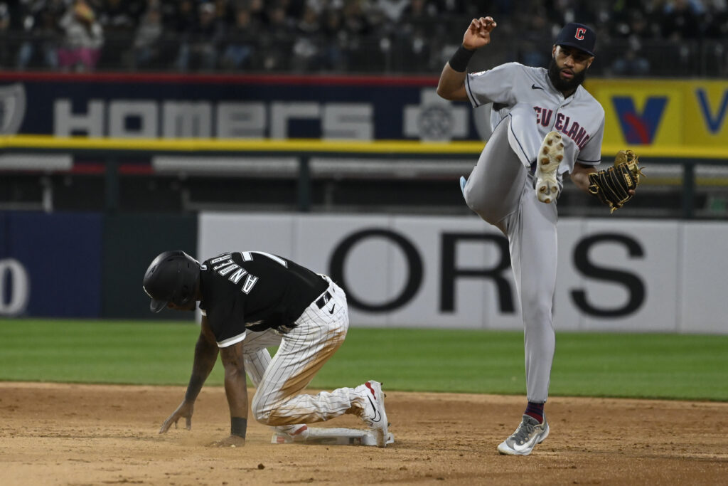 Latest On Marlins&rsquo; Shortstop Pursuits