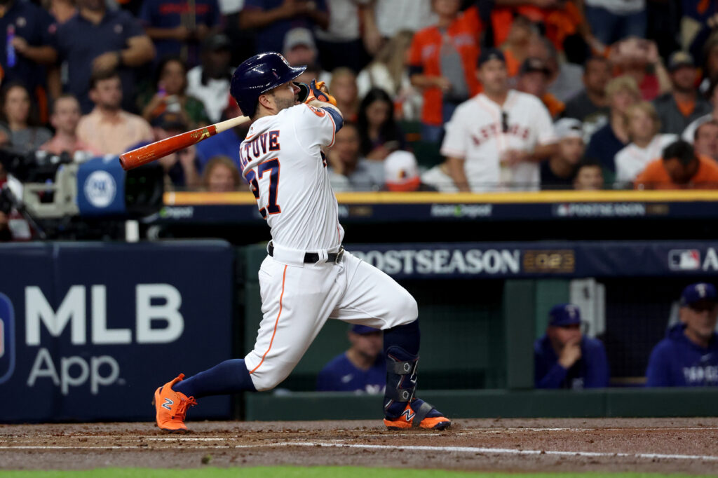 Astros Sign Jose Altuve To Five-Year Extension