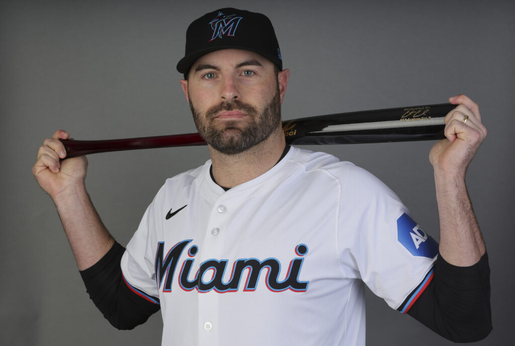 Marlins Release Curt Casali