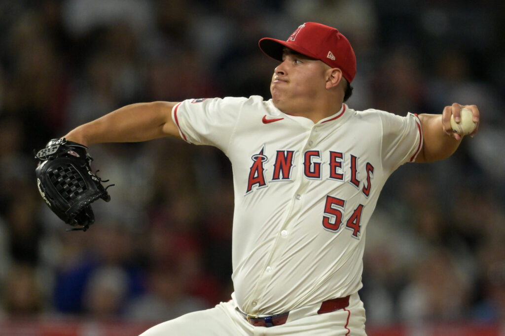 Braves to Acquire Jose Suarez
