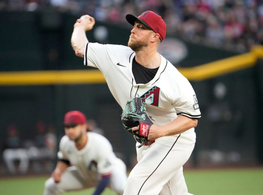 Diamondbacks Notes: Kelly, Moreno – MLB Transfer Rumors