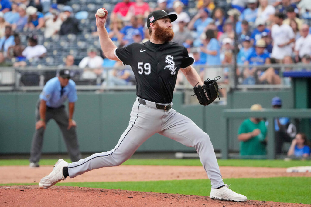 Tigers Sign John Brebbia