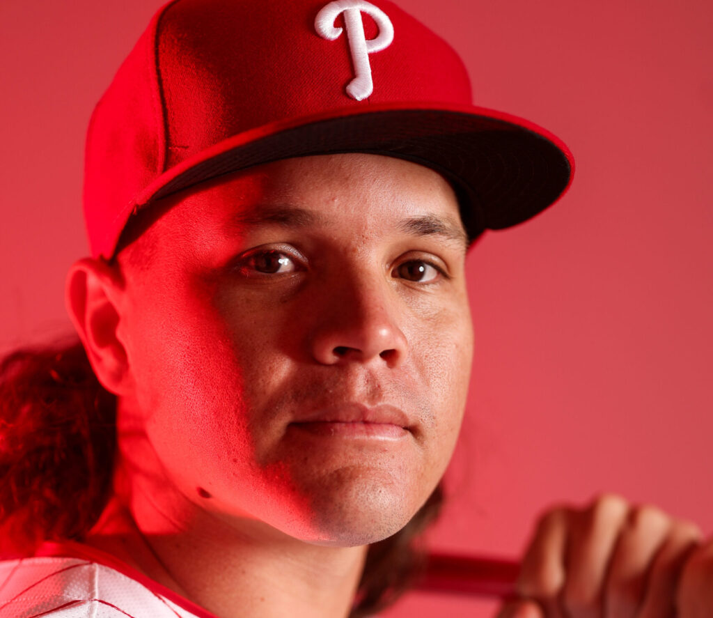 Phillies Release Sim&oacute;n Muzziotti