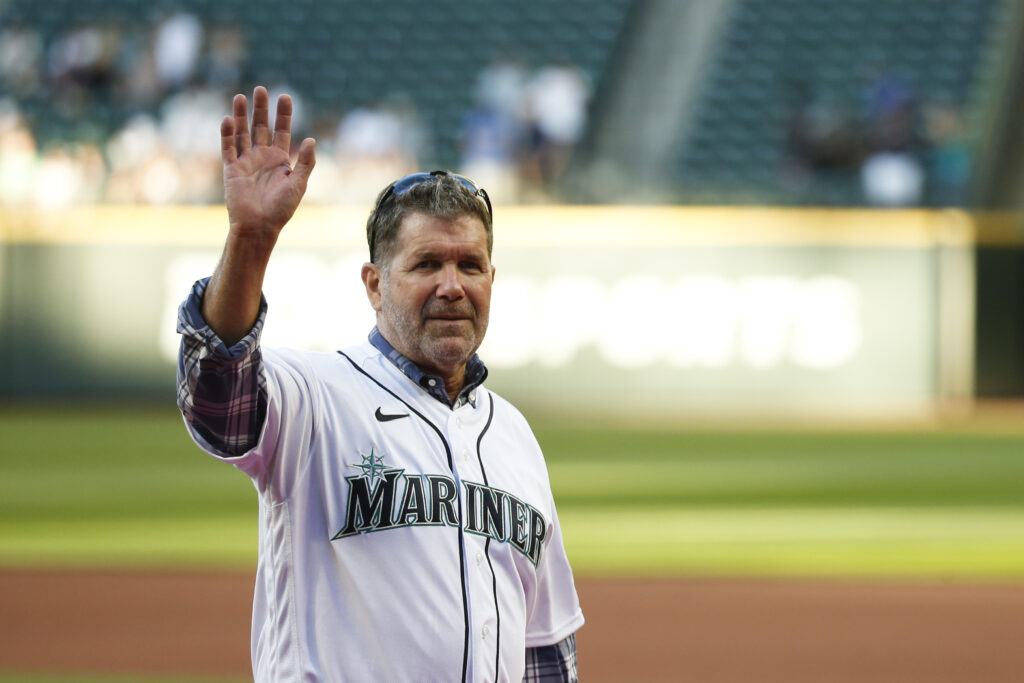 Mariners Hire Edgar Martinez As Hitting Coach For Rest Of 2024