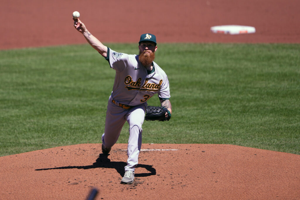 Marlins To Select Adam Oller