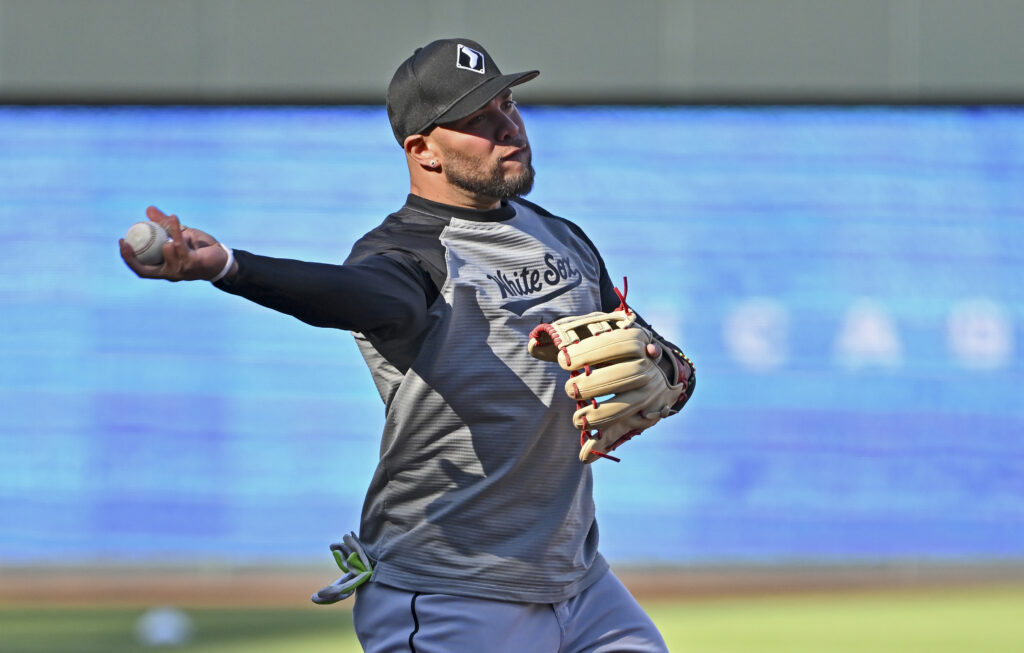 White Sox Decline Team Option For Yoán Moncada