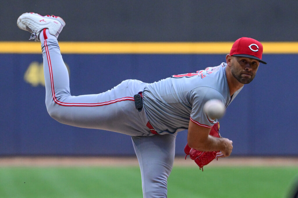 Reds Notes: Martinez, Offseason, De La Cruz