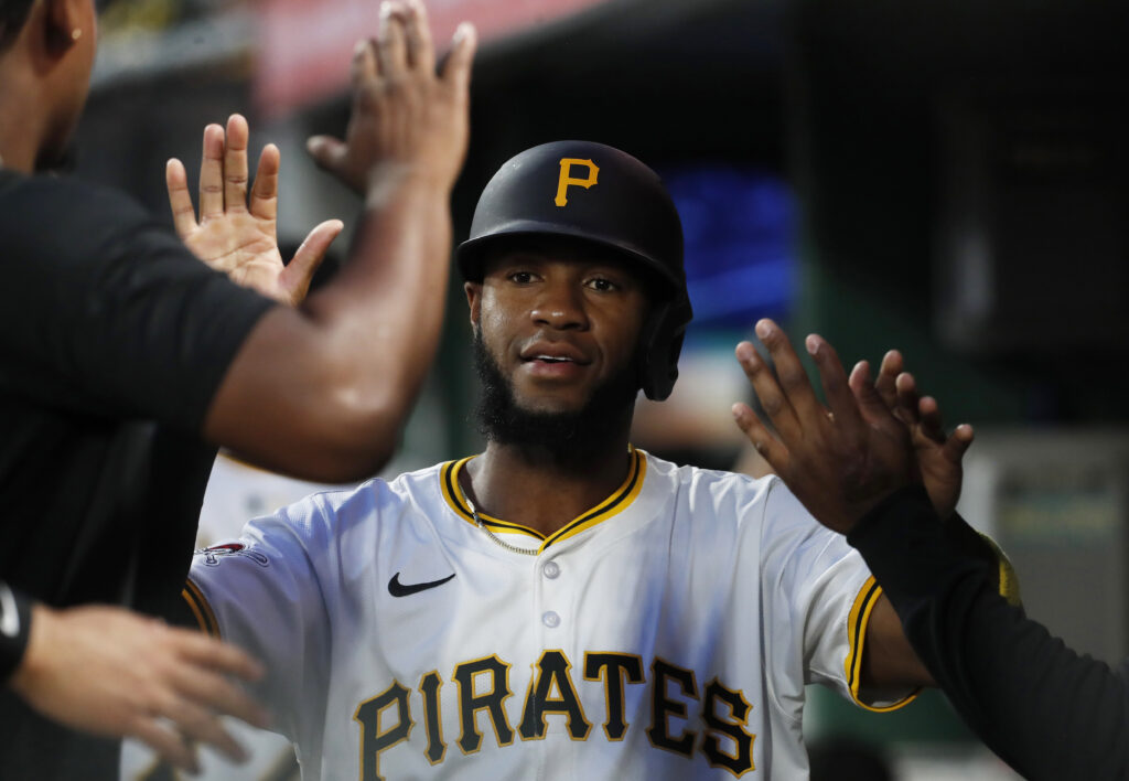 Braves Sign Bryan De La Cruz