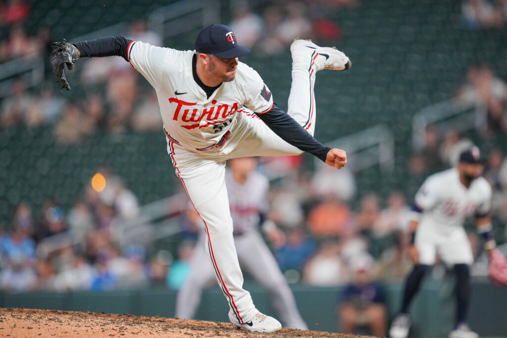 Cubs Sign Caleb Thielbar