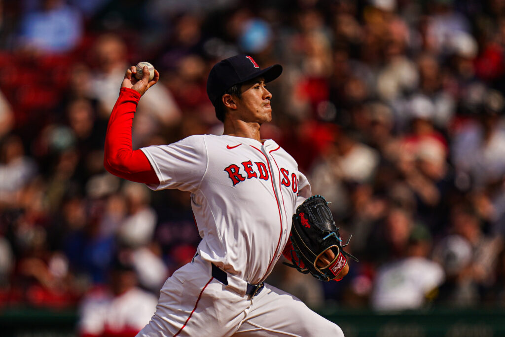 Naoyuki Uwasawa Signs With NPB’s SoftBank Hawks
