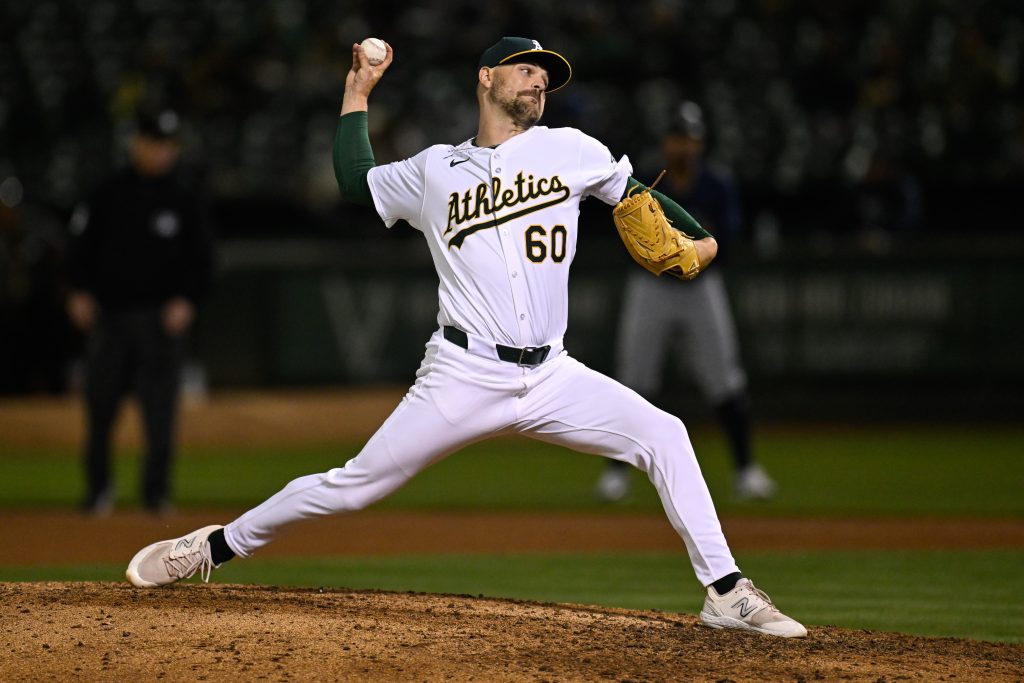 Marlins Sign Janson Junk To Minor League Deal