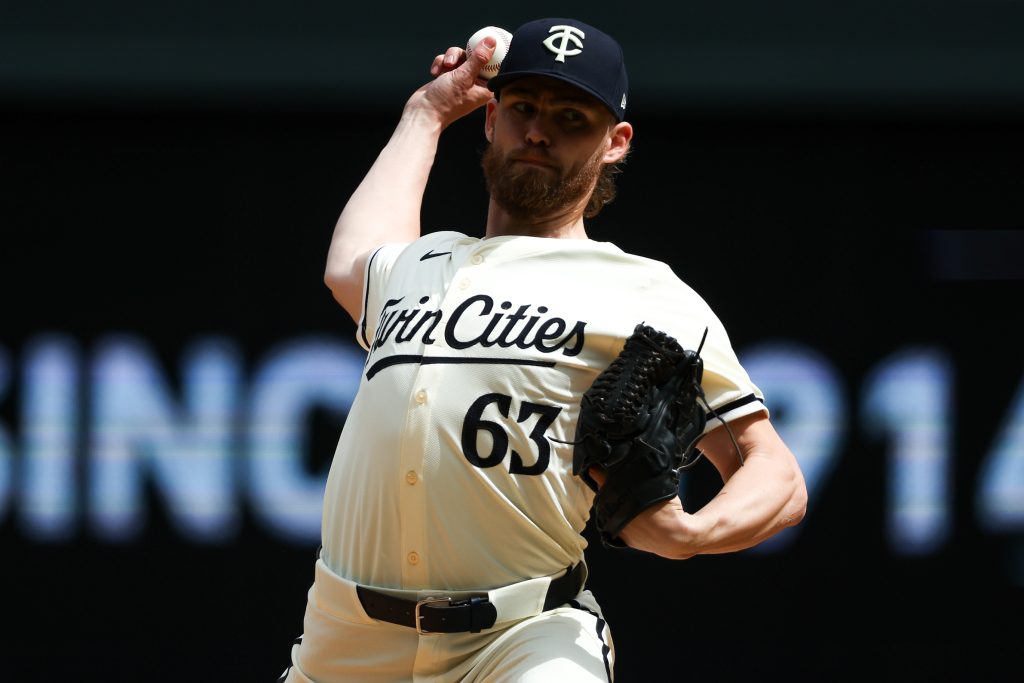 Reds, Josh Staumont Agree To Minor League Deal